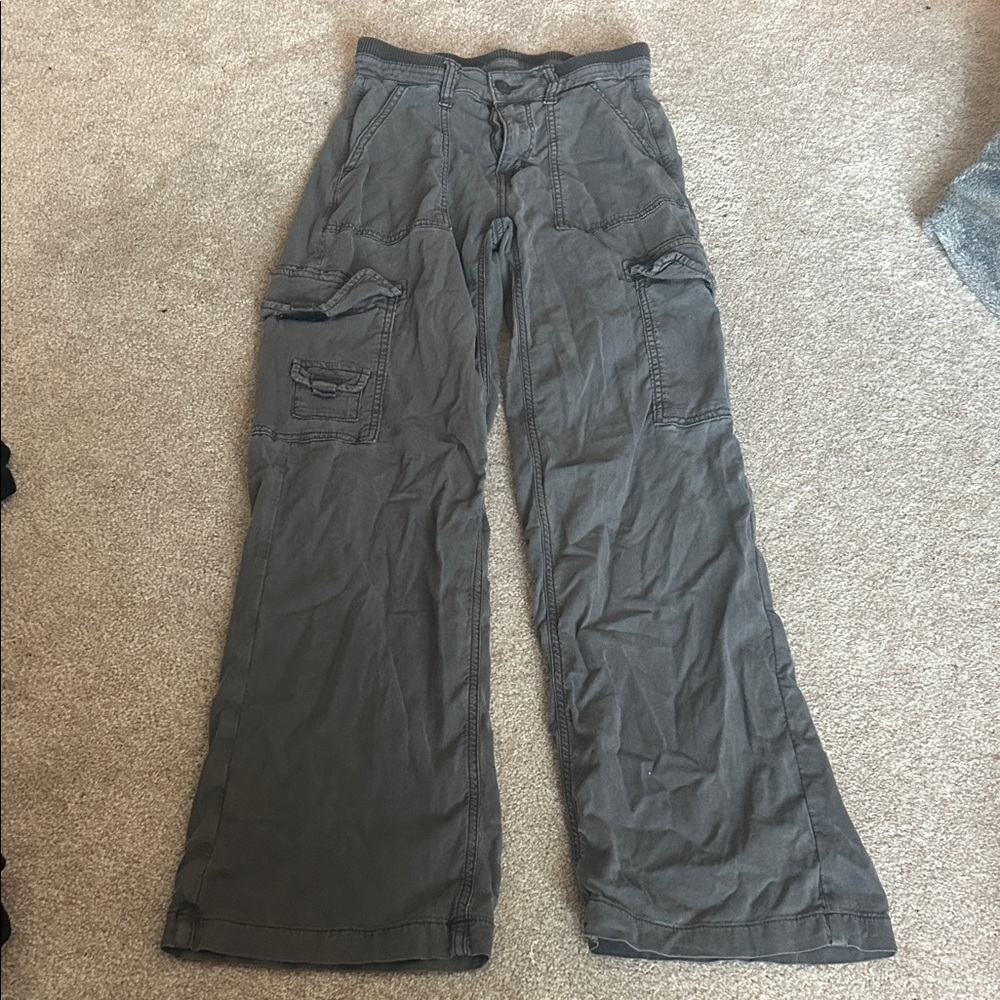 American Eagle Grey Cargo Pants